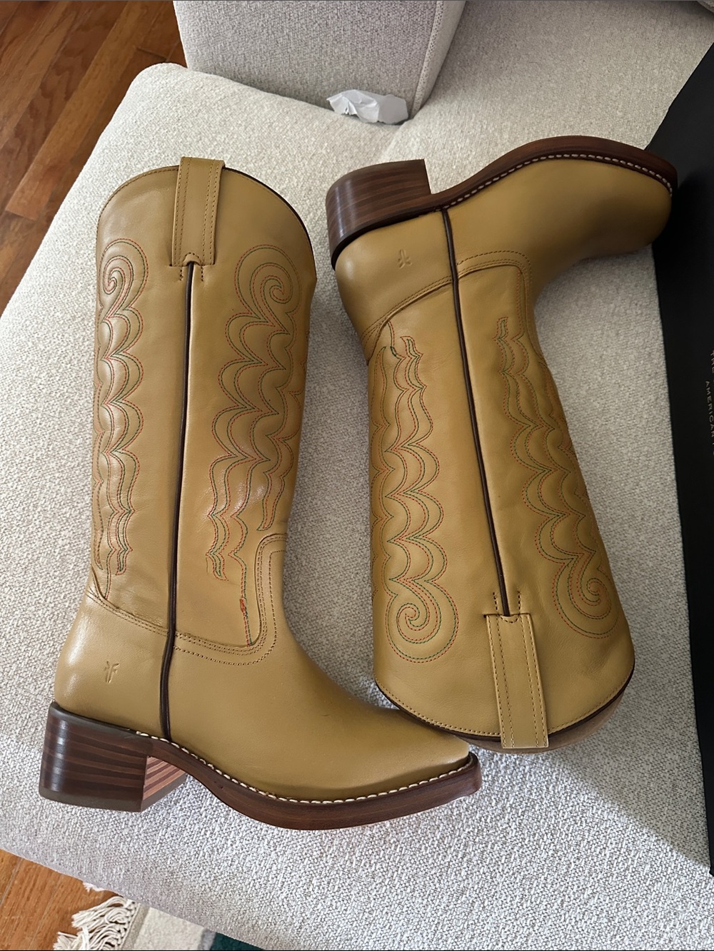 Frye Campus D co stitch Women’s Tall Leather Western Boots Banana color
